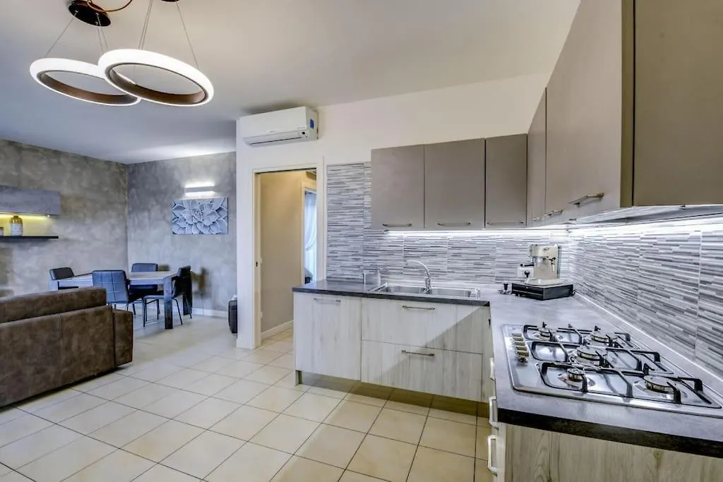 Maison Martina Lonato 0*,